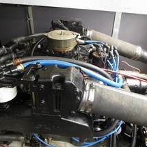 Sea ray 390 express cruiser