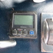 Sea ray 390 express cruiser