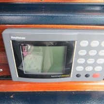 Sea ray 390 express cruiser