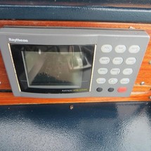 Sea ray 390 express cruiser