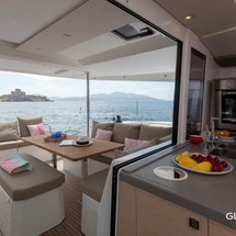 Fountaine Pajot Astréa 42