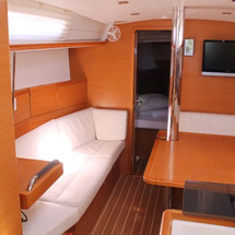 Jeanneau Sun Odyssey 379