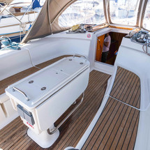 Bavaria 44