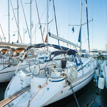 Bavaria 44