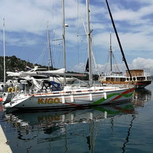 Bavaria 44