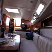 Beneteau Oceanis 37