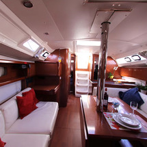 Beneteau Oceanis 37