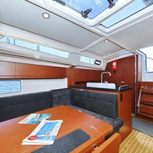 Hanse 388