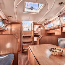 Bavaria 33