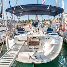 Bavaria 33