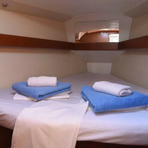 Beneteau Oceanis 37