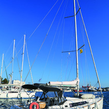 Beneteau Oceanis 37