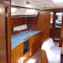 Bavaria 44