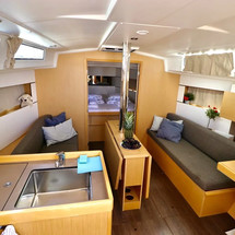Beneteau Oceanis 38.1