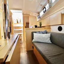 Beneteau Oceanis 38.1