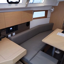 Beneteau Oceanis 35.1
