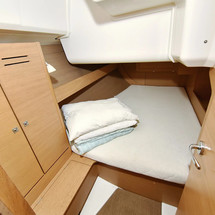 Dufour 382