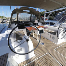 Dufour 382