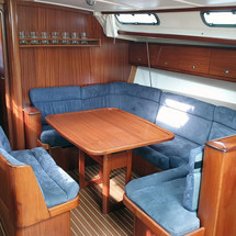 Bavaria 44