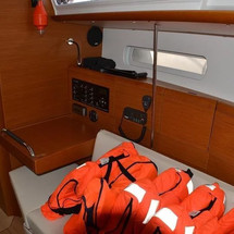 Jeanneau Sun Odyssey 379