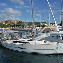 Dufour 360
