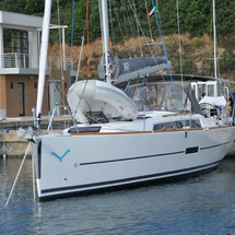 Dufour 360