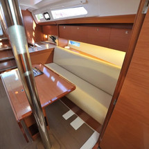 Dufour 360