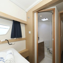 Fountaine Pajot Lucia 40