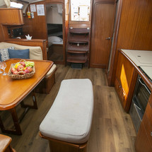 Bavaria 44