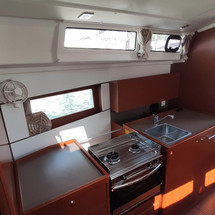 Beneteau Oceanis 38.1