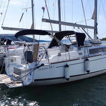 Beneteau Oceanis 38.1