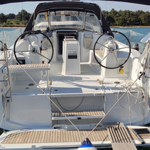 Beneteau Oceanis 38.1