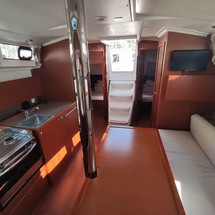 Beneteau Oceanis 38.1