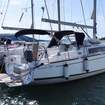 Beneteau Oceanis 38.1