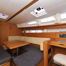 Dufour 382