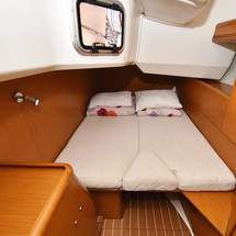 Dufour 382