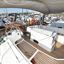 Dufour 382