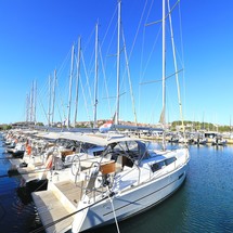 Dufour 382