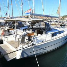Dufour 382
