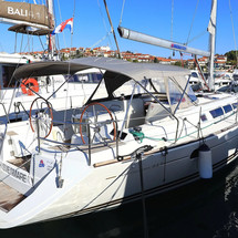 Dufour 382