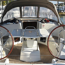 Dufour 382