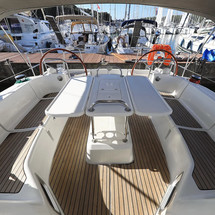 Dufour 382