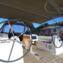 Dufour 382