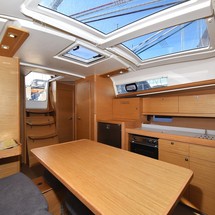 Dufour 382