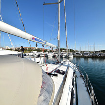 Dufour 382