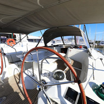 Dufour 382