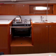 Beneteau Oceanis 43