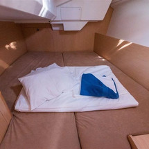 Beneteau Oceanis 38.1