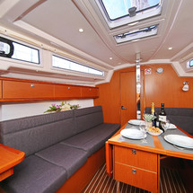 Bavaria 33 Cruiser