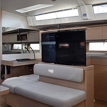 Beneteau Oceanis 51.1